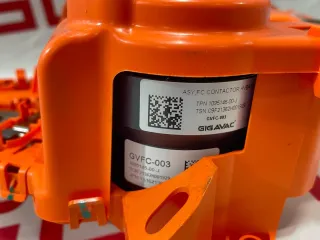 1092739-00-E,1095145-00-G,1666968-00-C контактор высоковольтной батареи Tesla model 3 Арт 99482257, вид 4