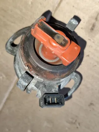0237521061, 030905205AB Распределитель зажигания (трамблер) Volkswagen Vento Арт 650079705, вид 3