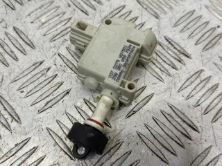 3B0959782A Замок бардачка Audi A6 C6 (S6,RS6) Арт 07606, вид 3