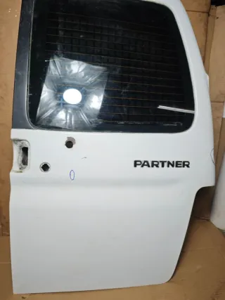  Дверь распашная задняя правая Citroen Berlingo 1 restailing Арт 104743776, вид 1