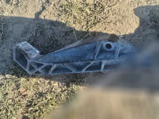  Кронштейн двигателя Peugeot 306 1.4л моно Арт 91059195, вид 1