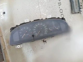  Щиток приборов (приборная панель) Mazda 626 GE Арт 91059228, вид 2