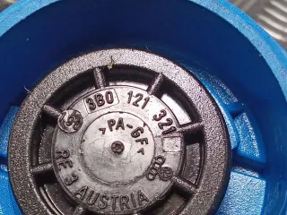 3B0121321 Крышка расширительного бачка Audi A6 C5 (S6,RS6) Арт 104763385, вид 7