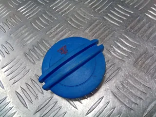 3B0121321 Крышка расширительного бачка Audi A6 C5 (S6,RS6) Арт 104763385, вид 2