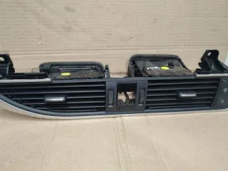 4G2820951 Дефлектор обдува салона Audi A7 1 (S7,RS7) Арт 1074.9KH8, вид 2
