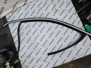  Молдинг стекла двери передней левой наружный Volkswagen Tiguan 1 Арт 104976240, вид 1