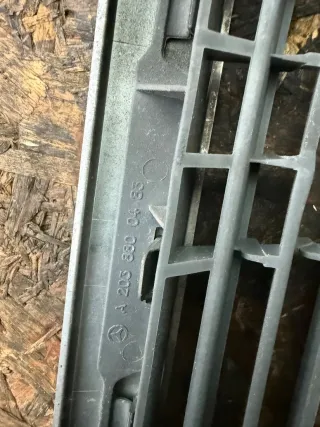 2038800483 Решетка радиатора Mercedes C W203 Арт 104981602, вид 7