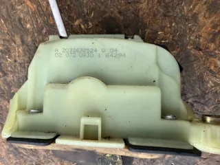 2032672524 Кулиса Mercedes C W203 2.2л Арт 104981603, вид 2