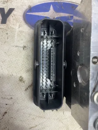 27536SL002 Блок АБС (ABS) Subaru Forester SL Арт 104981751, вид 4