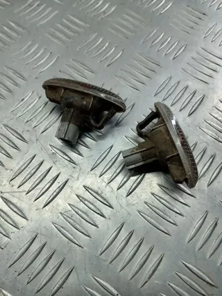  Повторитель передний правый Mazda 3 BK Арт 105057668, вид 2