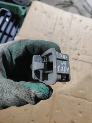  Крючок для одежды Audi A8 D3 (S8) Арт 105725363, вид 2