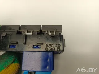 96750111ZD Кнопка антипробуксовочной системы Peugeot 208 Арт 105785461, вид 4