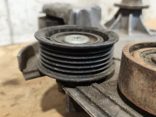 059121313F Кронштейн вискомуфты Audi A6 C5 (S6,RS6) 2.5л Арт 105787130, вид 3