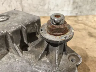 059121313F Кронштейн вискомуфты Audi A6 C5 (S6,RS6) 2.5л Арт 105787153, вид 2