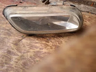  Стекло фары противотуманной правой Peugeot 406 Арт 81275155, вид 2