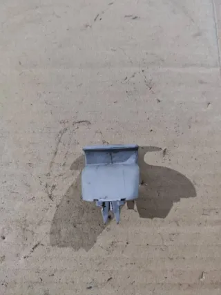  Крючок для одежды Mazda Tribute 1 Арт 105964083, вид 1