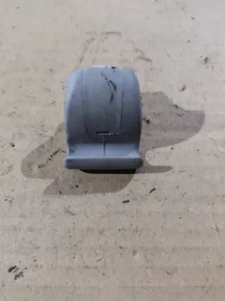  Крючок для одежды Mazda Tribute 1 Арт 105964085, вид 1