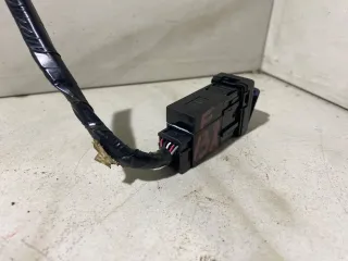  Разъем AUX / USB Toyota Yaris 3 Арт 106083290, вид 3