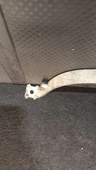  Крепление топливного бака Audi A6 C5 (S6,RS6) Арт 106114679, вид 3