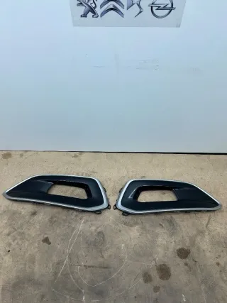  Рамка фары противотуманной правой Citroen C5 Aircross Арт 106606974, вид 1