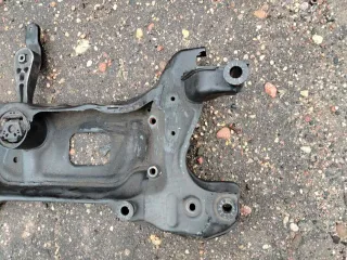 1K0199315A Балка подвески передняя (подрамник) Volkswagen Caddy 3 Арт 106808670, вид 2