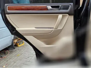  Обшивка двери (дверная карта) комплект Volkswagen Touareg 2 Арт 172453441, вид 3