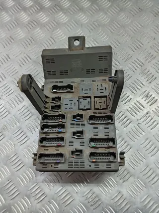 8200043240A Блок предохранителей Renault Laguna 1 Арт 106905122, вид 3