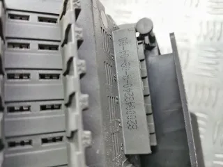 8200043240A Блок предохранителей Renault Laguna 1 Арт 106905122, вид 4