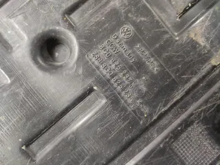3C0825237 Защита (пыльник) двигателя Volkswagen Passat B6 Арт 106905401, вид 3