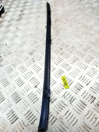  Молдинг стекла двери передней правой внутренний BMW 5 E34 Арт 06166, вид 3