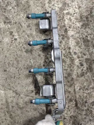  Топливная рампа  Mazda 3 BK 1.6л Арт MT29098946, вид 2