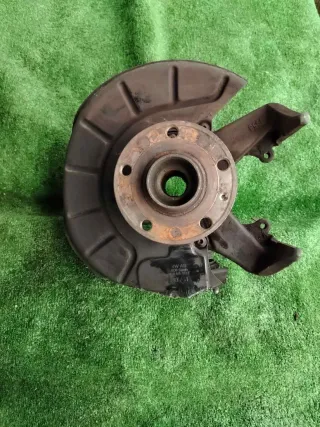1K0407256T,1K0615312F Кулак поворотный передний правый Volkswagen Caddy 3 Арт 106998915, вид 1