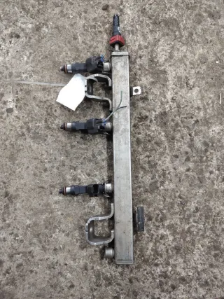 6M8G9D280AA Топливная рампа  Mazda 3 BK 2.3л Арт MT29099016, вид 2