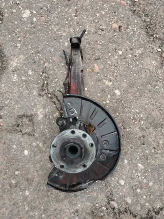 7P6407245A Кулак поворотный передний левый Volkswagen Touareg 2 Арт 107016593, вид 1