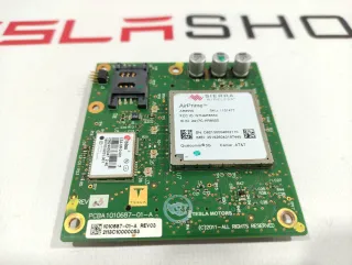 1004777-03-C,1010687-01-A Модем Tesla model S Арт 9889275, вид 1