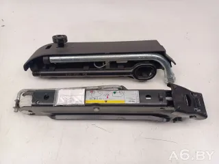 7E8011031C,7E0807401,7E0121113 Набор инструментов штатный Volkswagen Multivan T5 restailing Арт 107271510, вид 1