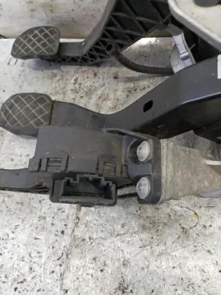 4F1721523B,6PV00898407, 4F1721117E Педальный узел Audi A6 C6 (S6,RS6) Арт 17260742, вид 2