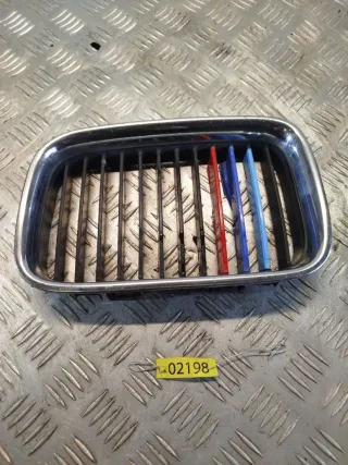  Решетка капота BMW 3 E36 Арт 02198, вид 1