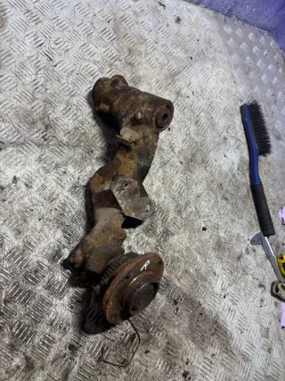  Кулак задний правый Citroen Xantia Арт 107474535, вид 2