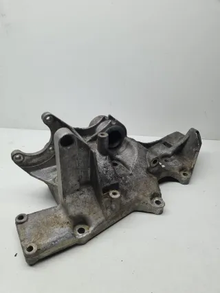 06B903143N Кронштейн генератора Audi A6 C5 (S6,RS6) Арт 21397, вид 3