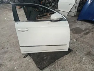  Дверь передняя правая Volkswagen Passat B6 Арт 107619522, вид 1