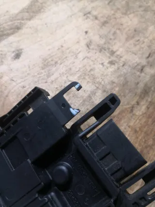 6500JE,9665878080,9665878180,9665878280,9665878380,9800223580,9805119280,9666851480,9805119580,9800223680,9805119780 Блок управления аккумулятором (АКБ) Citroen C4 2 Арт 15553, вид 3