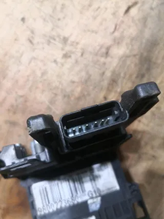 6500JE,9665878080,9665878180,9665878280,9665878380,9800223580,9805119280,9666851480,9805119580,9800223680,9805119780 Блок управления аккумулятором (АКБ) Citroen DS4 Арт 15551_2, вид 3