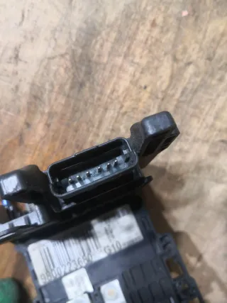 6500JE,9665878080,9665878180,9665878280,9665878380,9800223580,9805119280,9666851480,9805119580,9800223680,9805119780 Блок управления аккумулятором (АКБ) Citroen C4 2 Арт 15549, вид 3