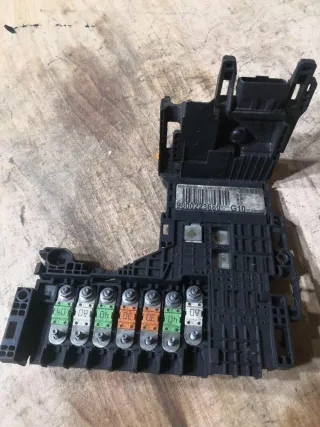 6500JE,9665878080,9665878180,9665878280,9665878380,9800223580,9805119280,9666851480,9805119580,9800223680,9805119780 Блок управления аккумулятором (АКБ) Citroen C4 2 Арт 15546_3, вид 3