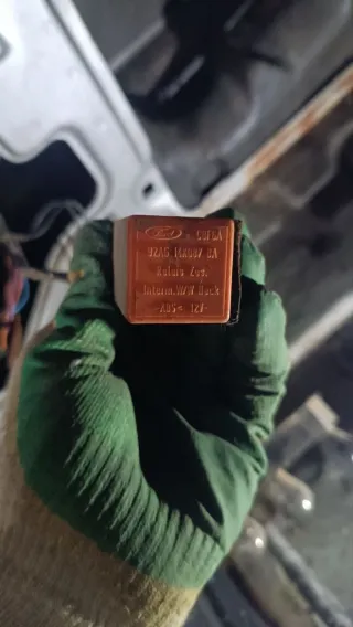 92AG14K087BA Реле стеклоочистителей (дворников) Ford Mondeo 2 Арт 107671845, вид 2