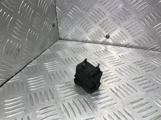  Кнопка подогрева заднего стекла Audi 100 C3 Арт 31212133462, вид 3