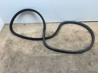  Уплотнитель багажника Citroen DS5 Арт 107698287, вид 1