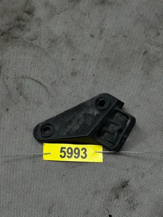 2118690114 Кронштейн форсунки омывателя фары Mercedes E W211 Арт 5993, вид 1