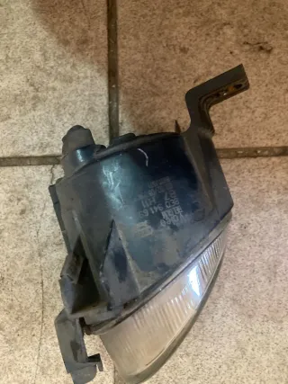  Стекло фары противотуманной левой Audi A4 B7 Арт 107710477, вид 2